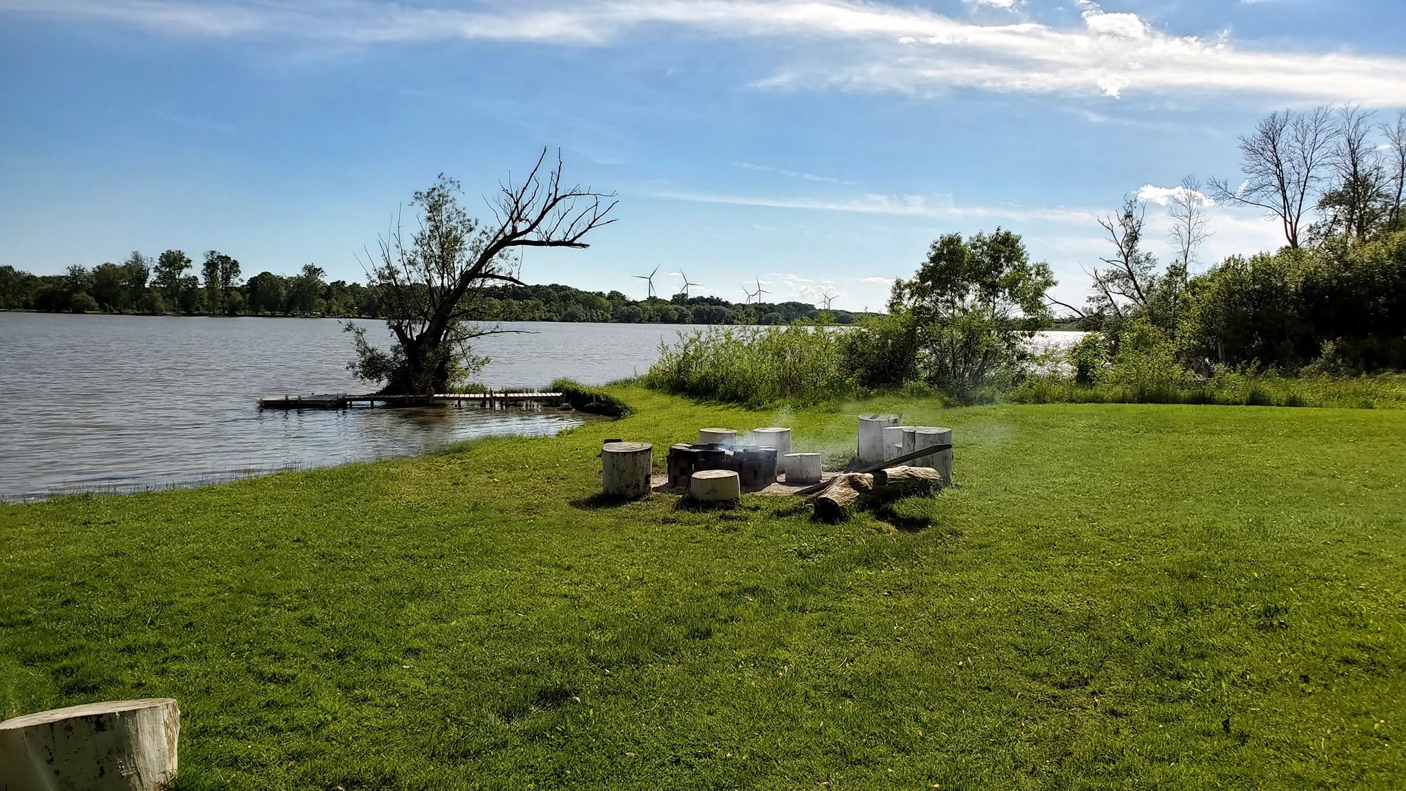 Riverview Motel river view 5