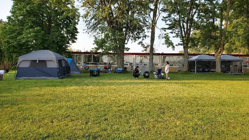 Riverview Motel river view 10